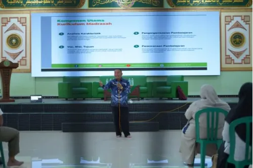Pelatihan Kurikulum Berbasis Cinta(KBC) Kepada Para Guru KKM4 di Pondok Pesantren Nurul Qarnain